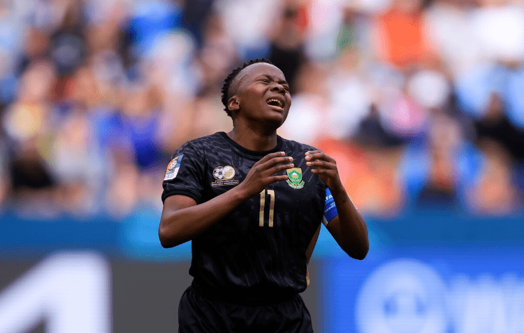 aoa体育馆-瑞典队惊险晋级，球迷呐喊欢呼狂喜的简单介绍