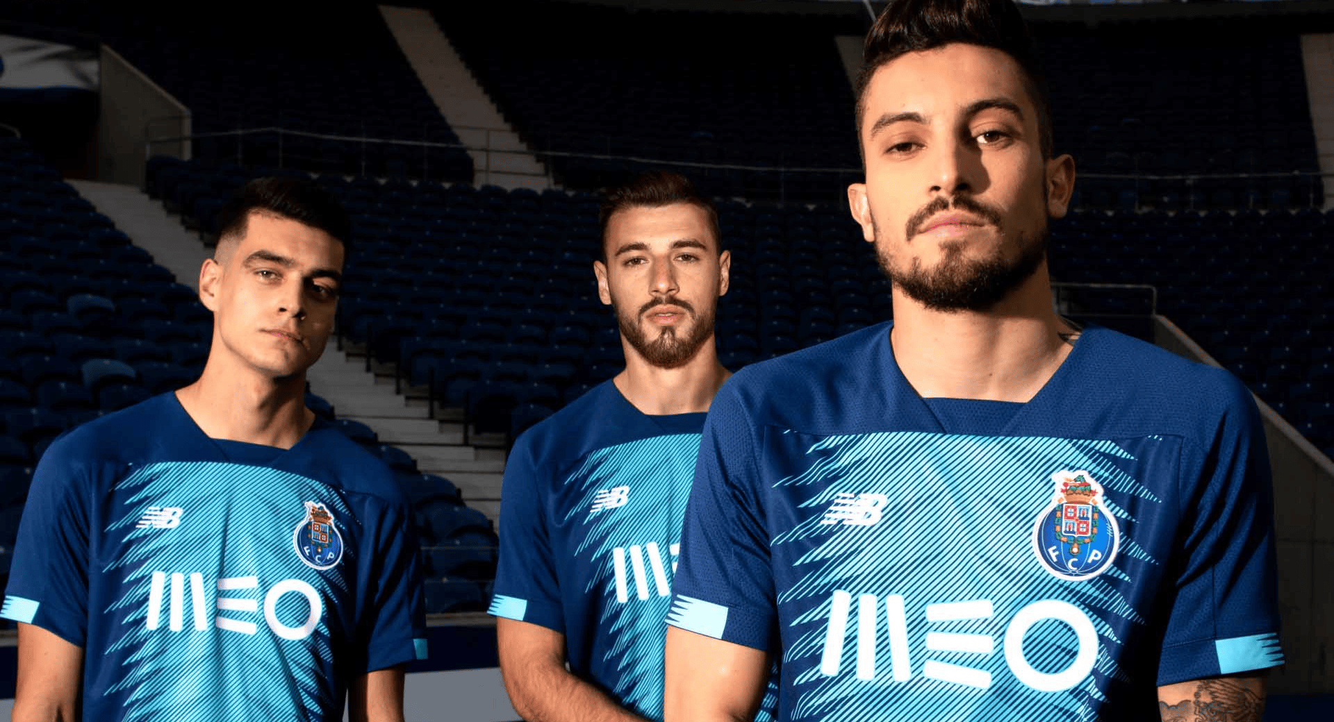 包含罗马对阵波尔图：磕绊在眼前不得不避免的词条