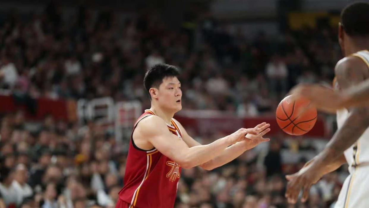 aoa体育新闻-率先夺冠，男子篮球赛事谁将问鼎(2020一2021男子篮球职业比赛)