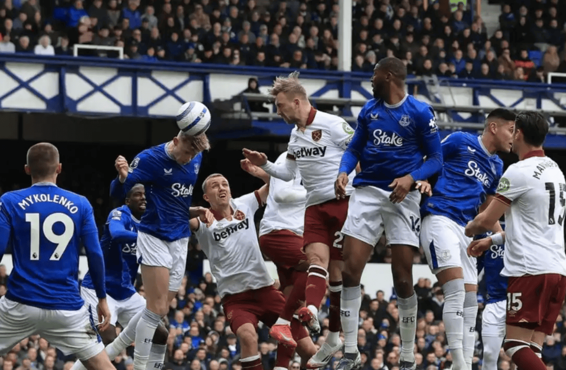 aoa体育视频-曼城客场不敌埃弗顿，暂时掉队榜首位置的简单介绍