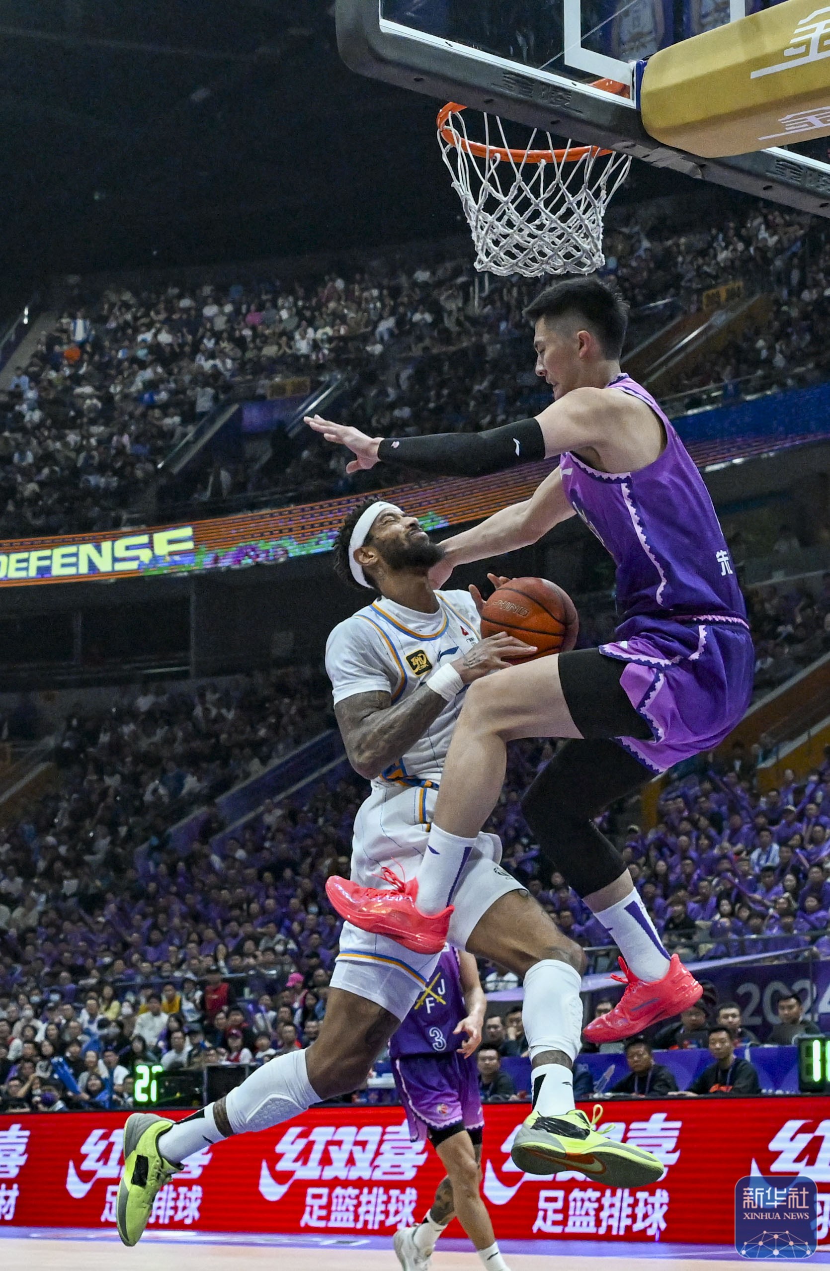 北京队爆发神级表现，CBA季后赛被彻底压制，进球