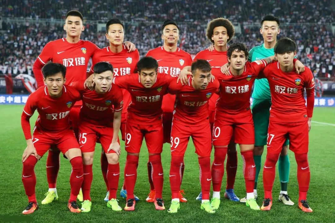 关于广州富力勇夺胜利，积极调整战术体能！的信息