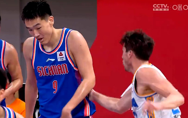 aoa体育馆-包含青海男篮在激烈较量中取得胜利，势不可挡的词条