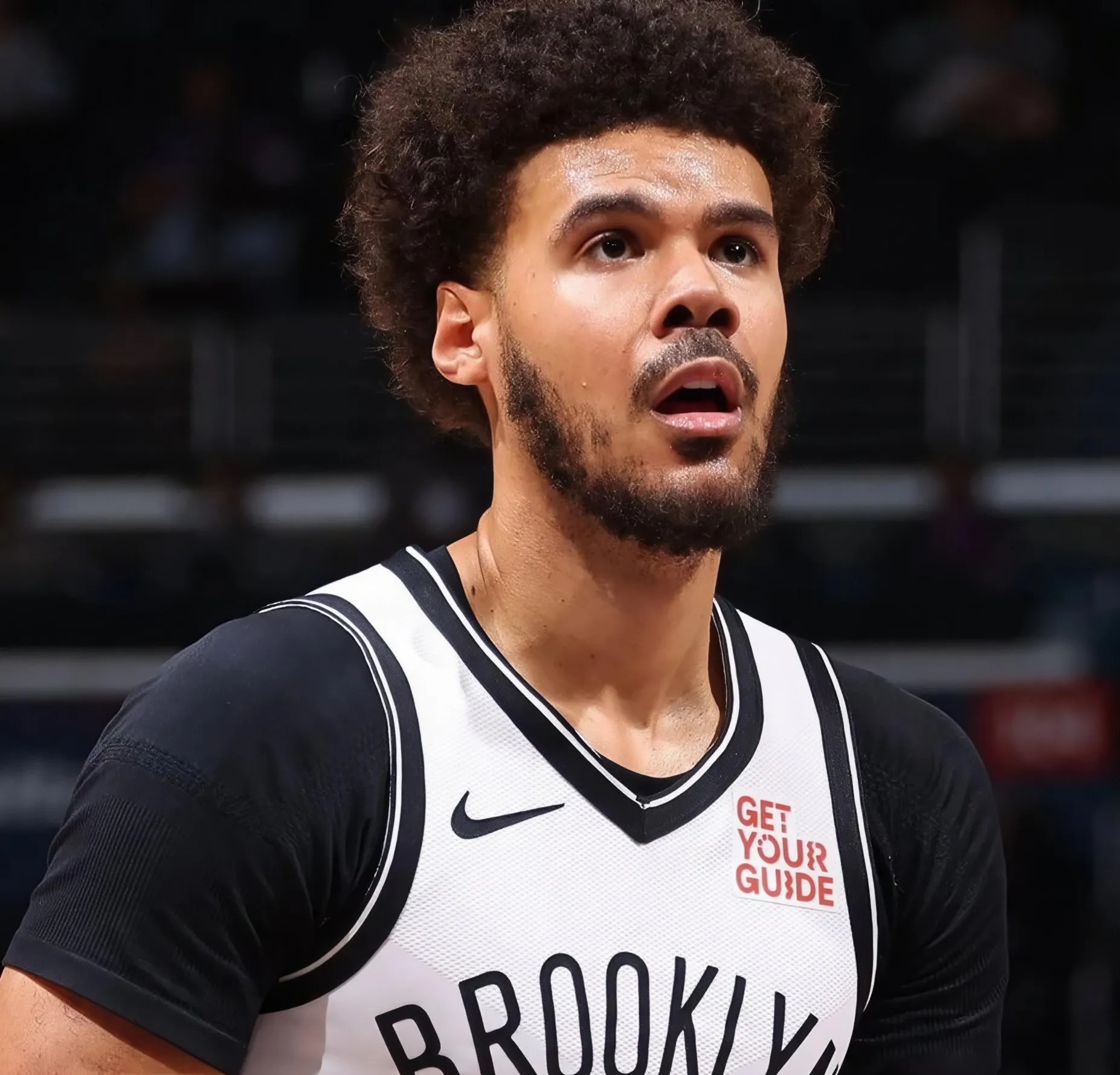 aoa体育娱乐-篮网队球员因伤缺席季前赛，备战新赛季不利的简单介绍