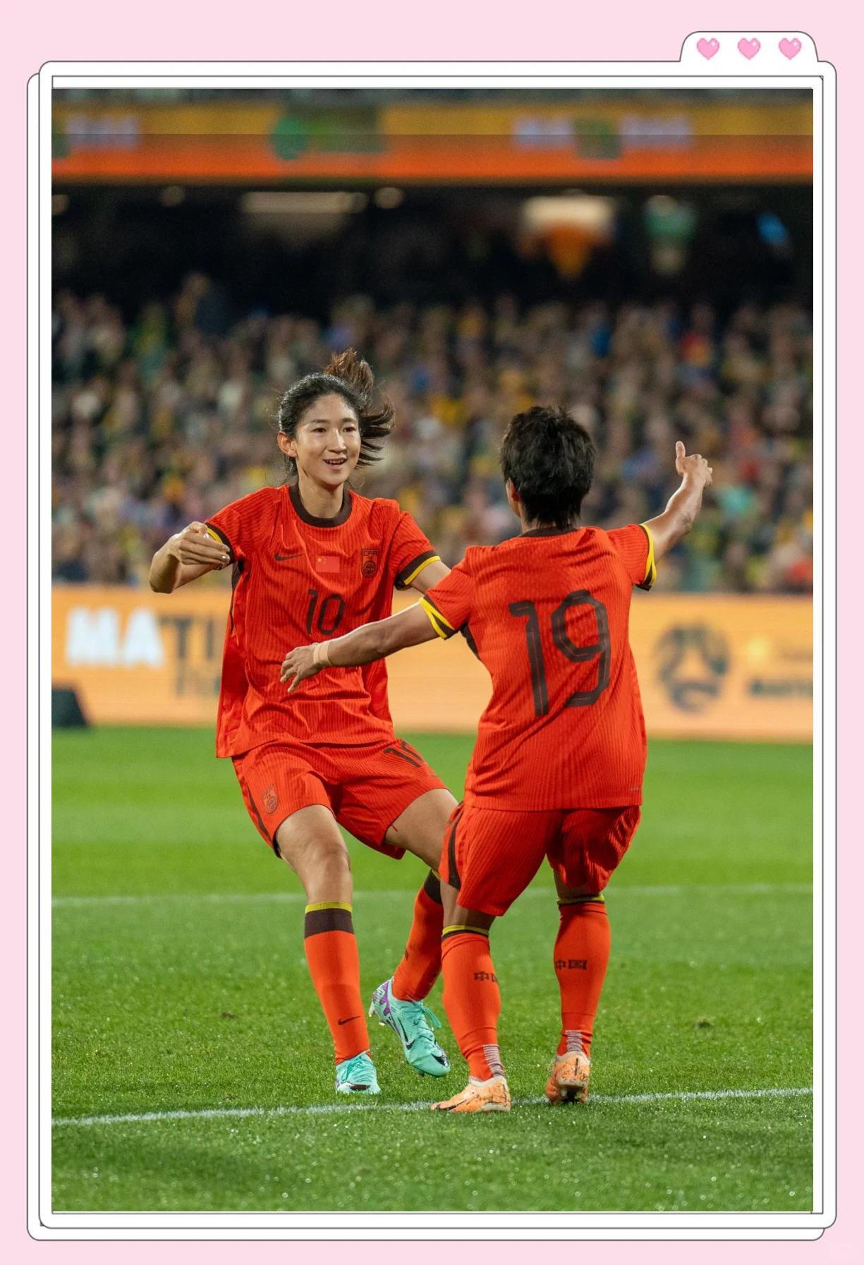 球队备战强劲对手，女足比赛临危不惧的简单介绍