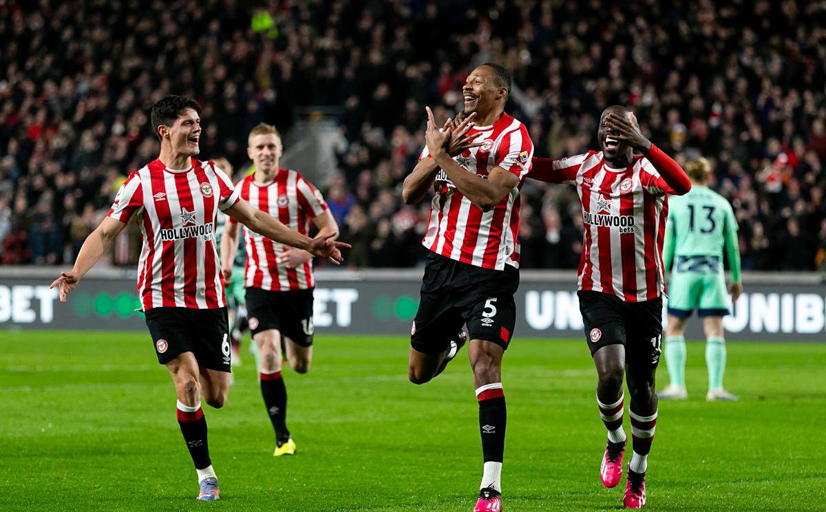 aoa体育-法兰克福球队在比赛中发挥出色，取得胜利