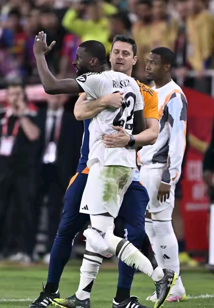 关于球员突破个人壁垒!砍下高分令对手束手无策的信息 关于球员突破个人壁垒!砍下高分令对手束手无策的信息