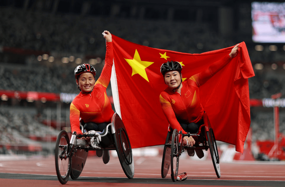 关于俄罗斯选手登顶乒乓球领奖台，喜笑颜开的信息