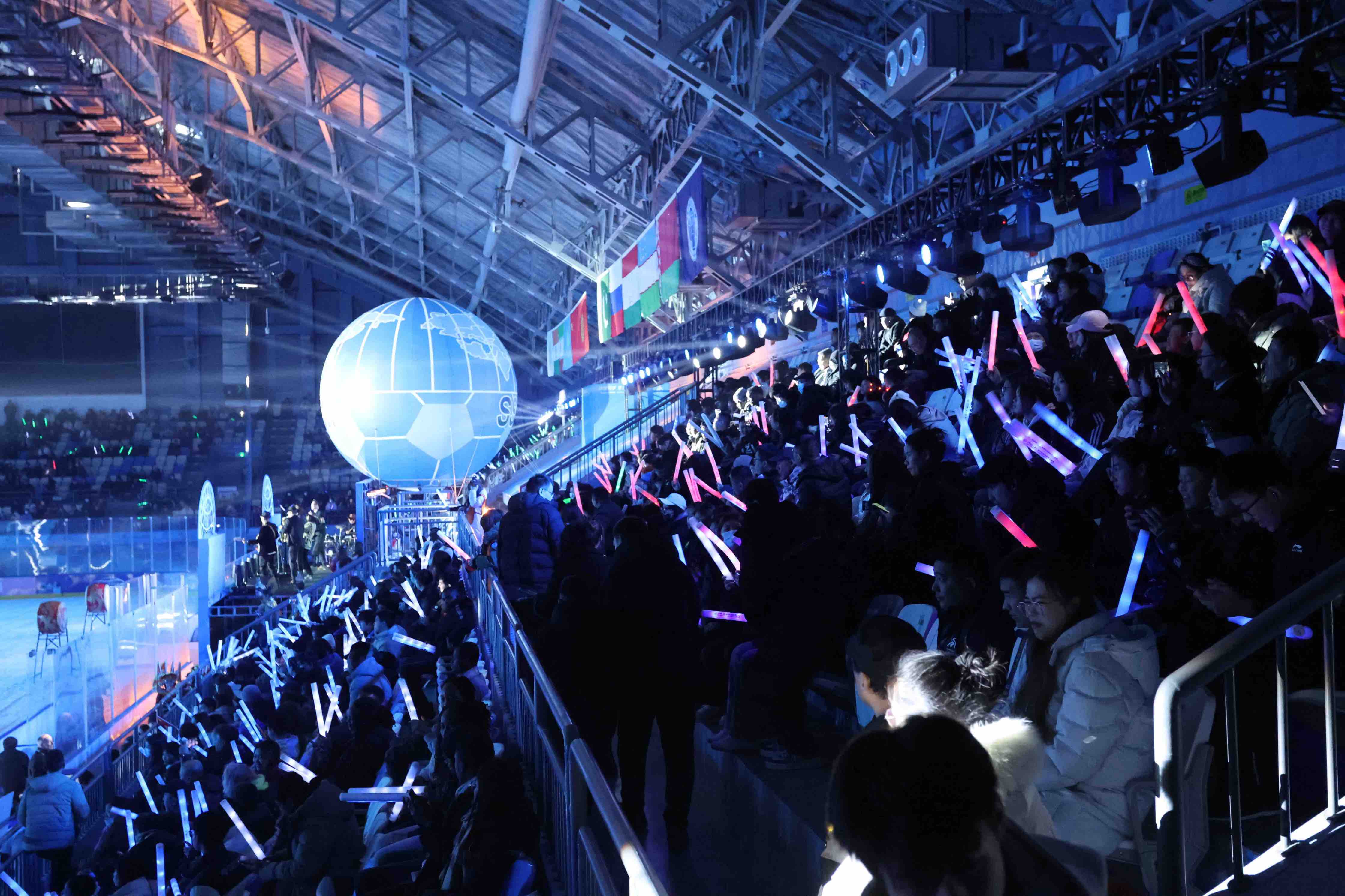 aoa体育培训-法国传奇球员受邀授课青年足球的简单介绍