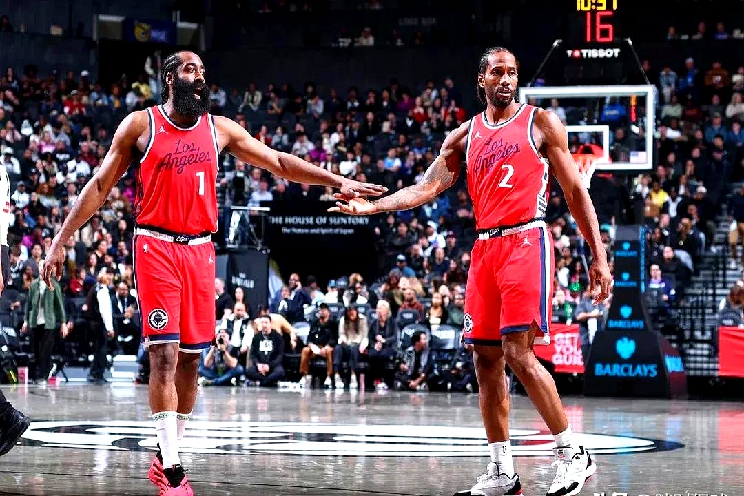 快船大胜太阳！小卡重返赛场狂砍35分，带队获胜