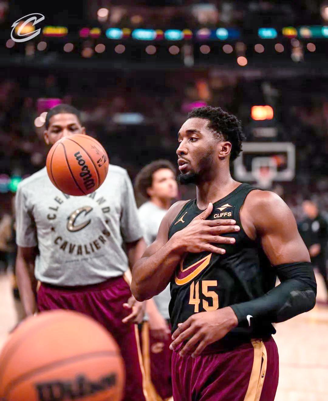 aoa体育直播-太阳胜骑士，西部球队表现抢眼的简单介绍