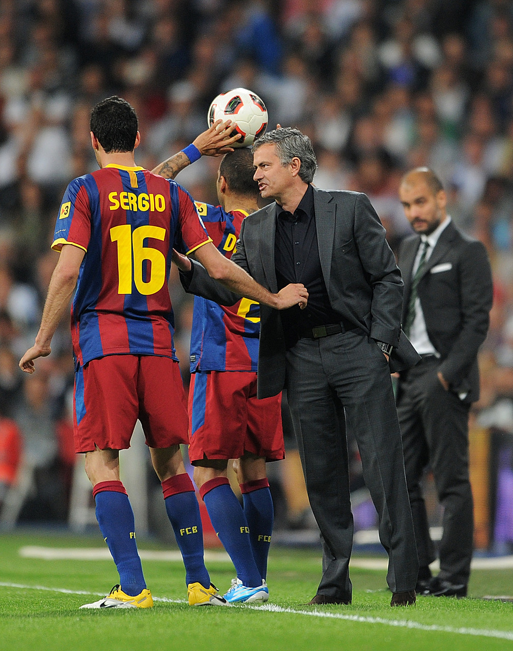 aoa体育娱乐-包含巴萨官方宣布续约巴士克茨签约五年合同的词条