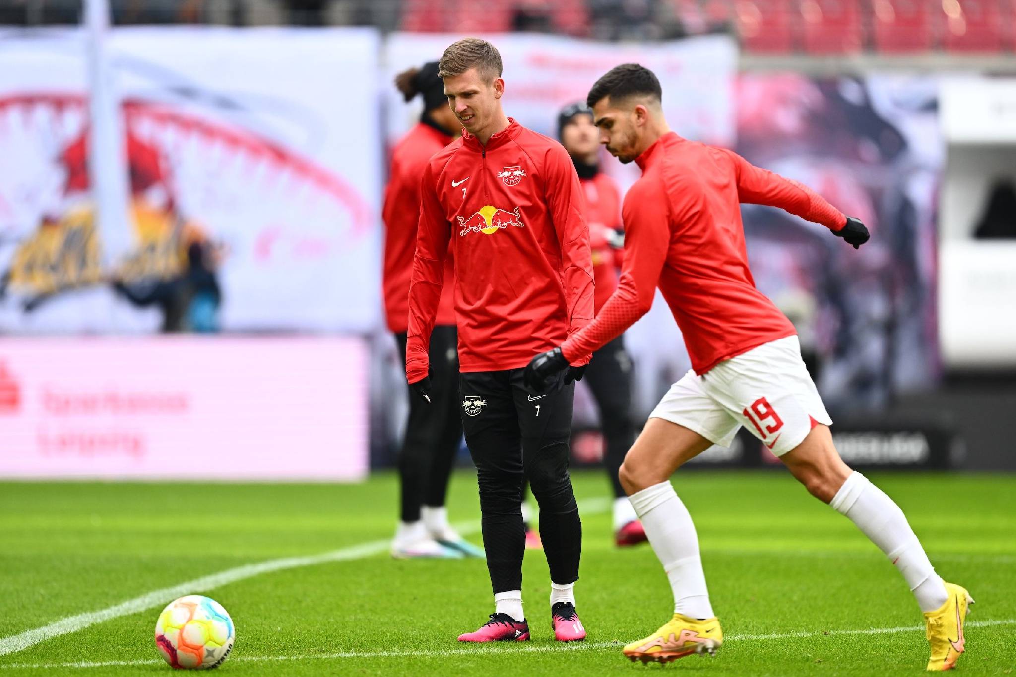 关于莱比锡球员因伤缺席比赛,队伍面临考验的信息 关于莱比锡球员因伤缺席比赛,队伍面临考验的信息