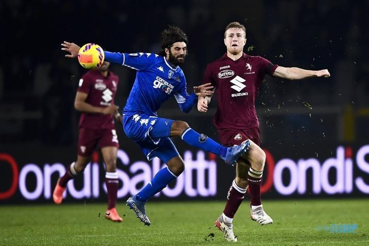 关于都灵新援表现亮眼,教练组大加赞扬的信息 关于都灵新援表现亮眼,教练组大加赞扬的信息